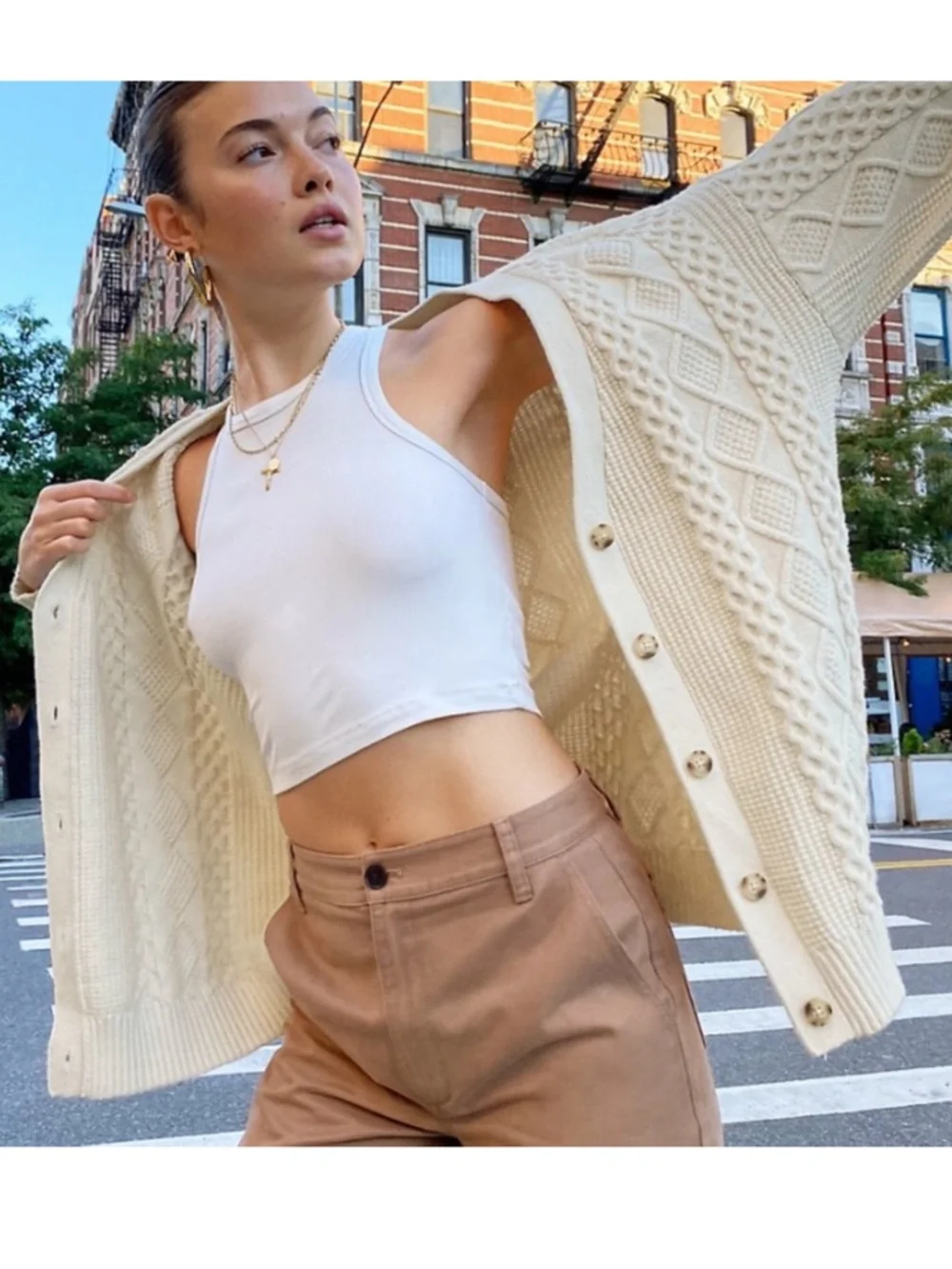 Aritzia Sunday Best Whisper White Lamora Cardigan Cable Knit Oversized Size XS - Picture 3 of 15